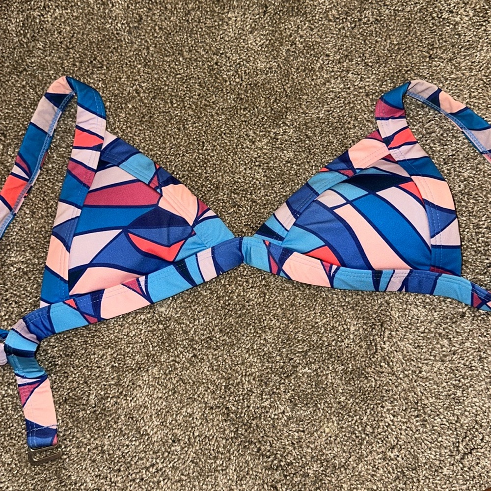 One one bikini top